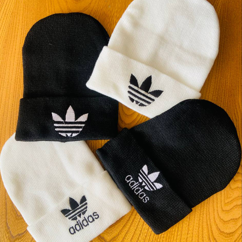 کلاه بافت گلدوزی آدیداس (پک 12 عددی)